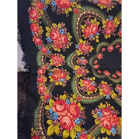 1995 vintage 58' x 58" Russian Wool Shawl Pavlovo Posad square scarf wrap floral - Picture 3 of 4